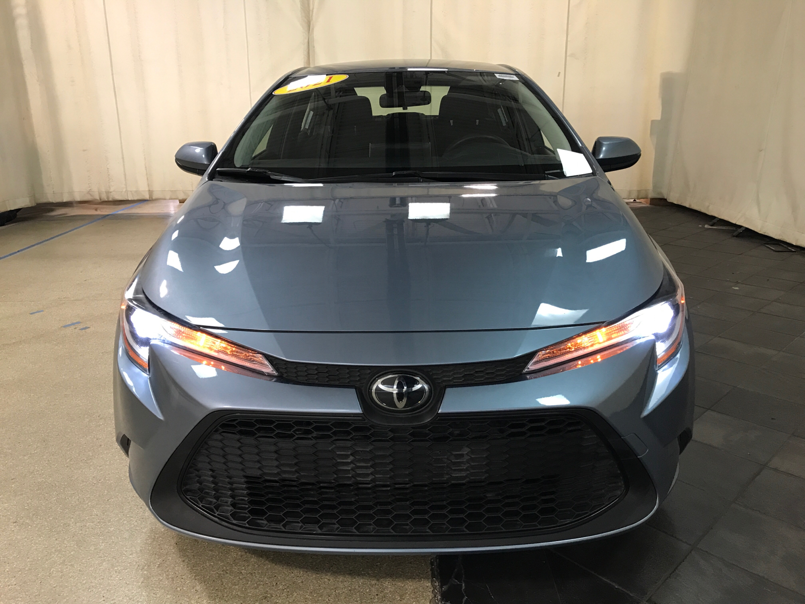 2021 Toyota Corolla LE 26