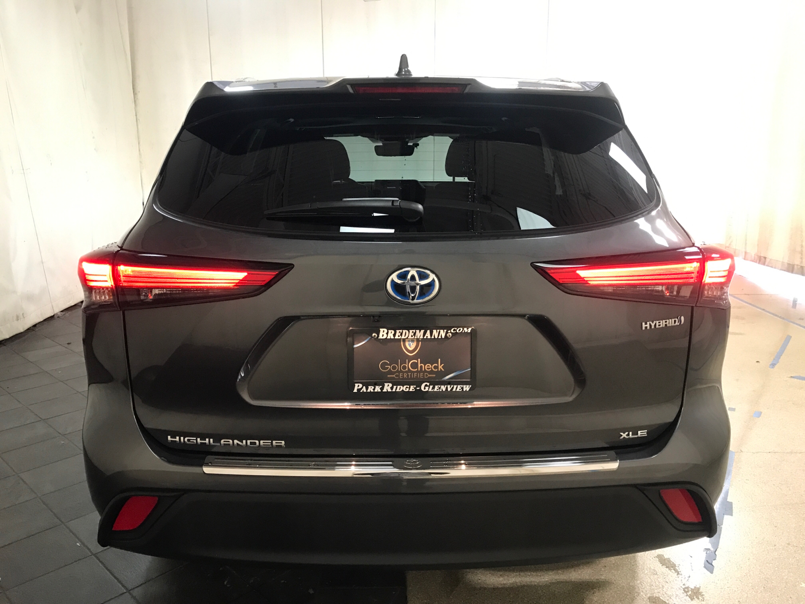 2023 Toyota Highlander Hybrid XLE 27