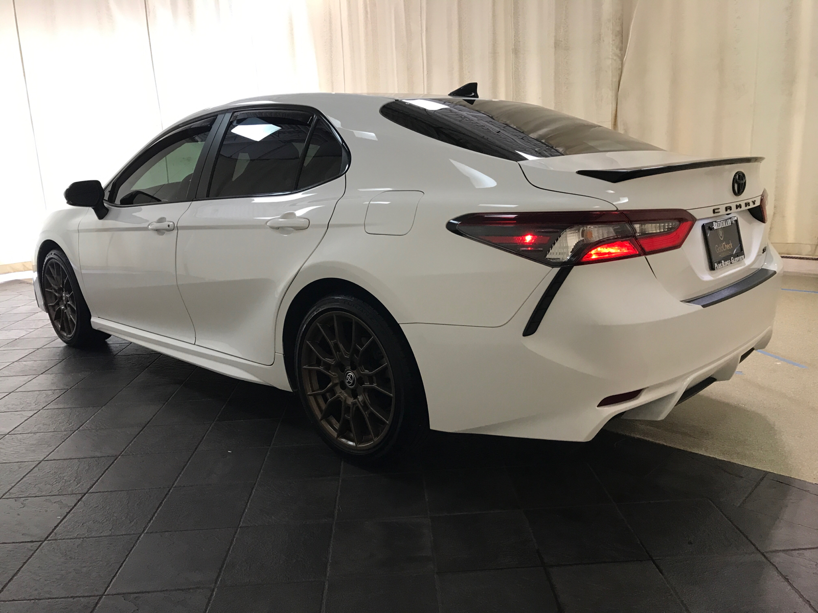 2023 Toyota Camry SE 4