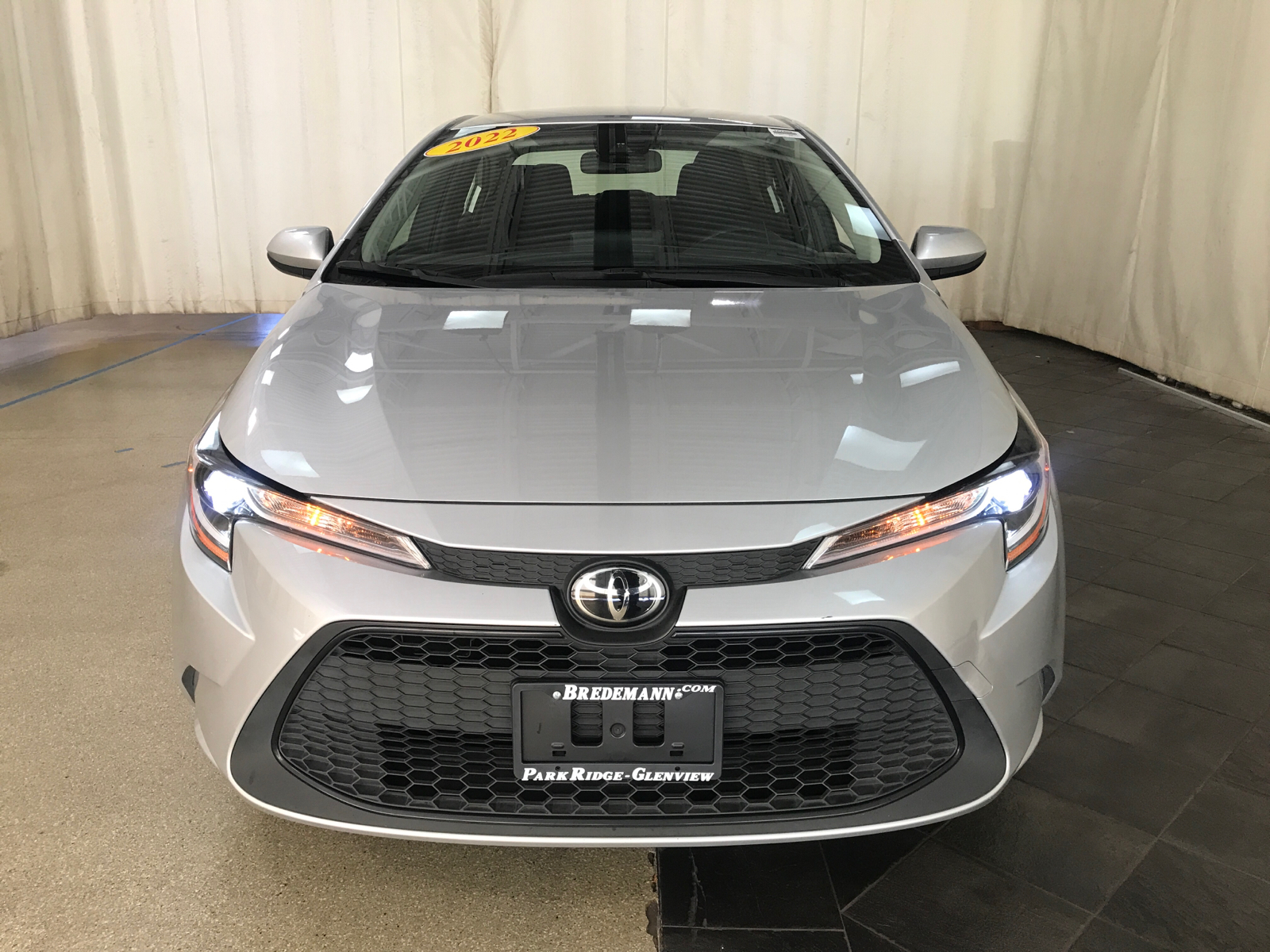 2022 Toyota Corolla LE 26