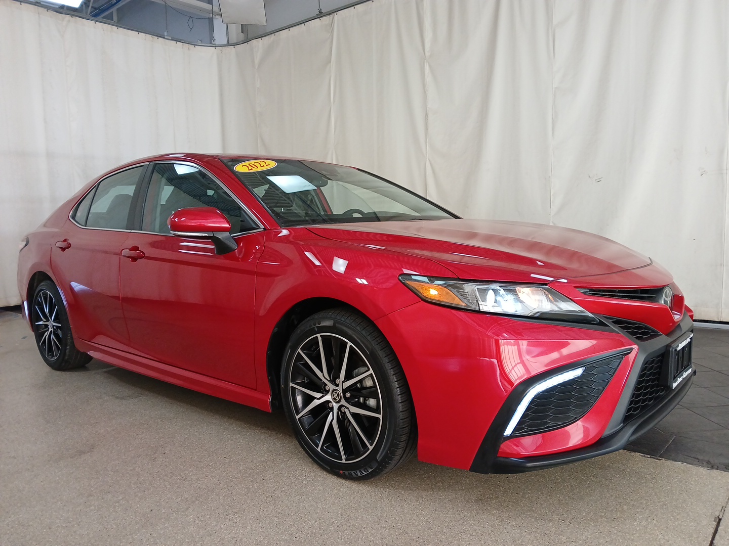 2022 Toyota Camry SE 1