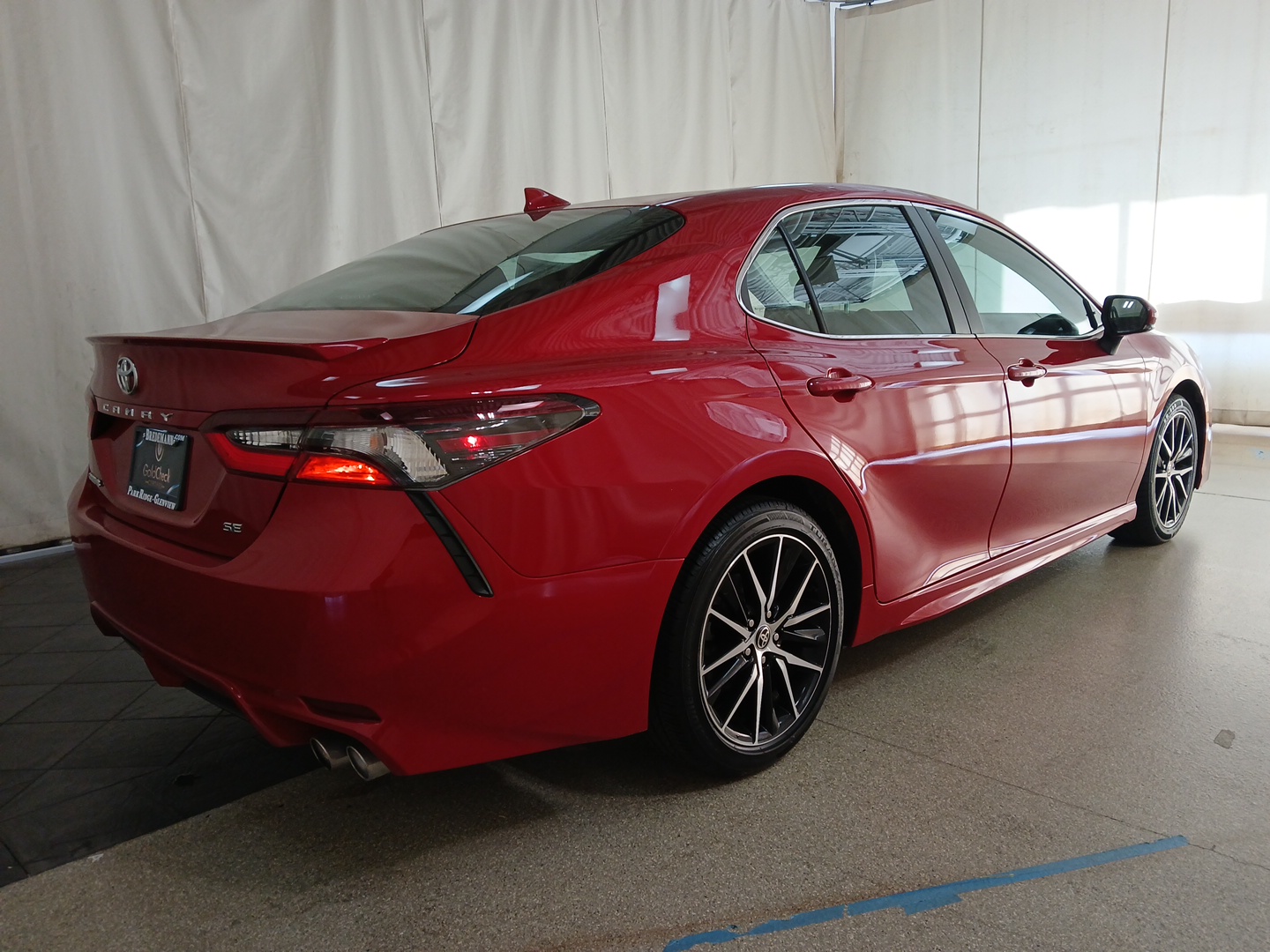 2022 Toyota Camry SE 3