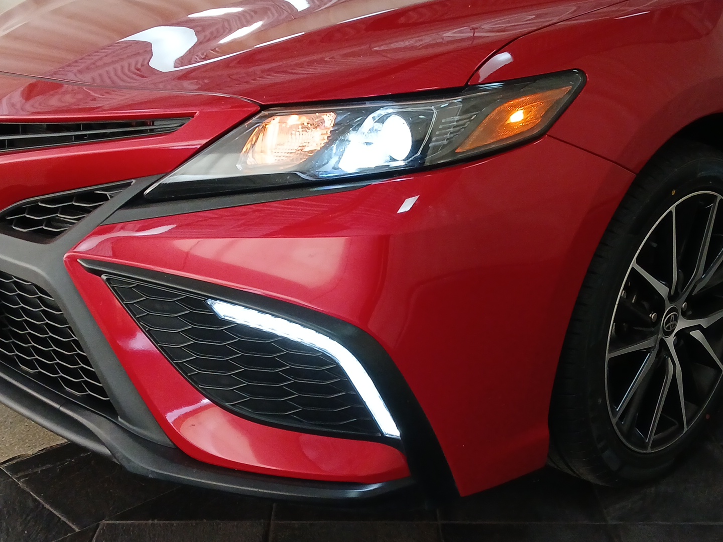 2022 Toyota Camry SE 25