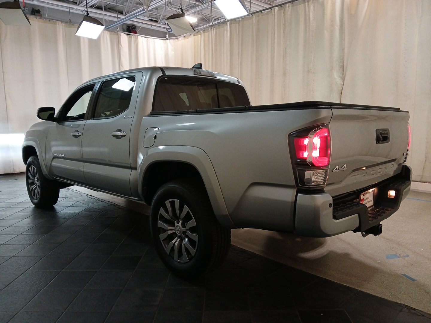 2023 Toyota Tacoma Limited 4