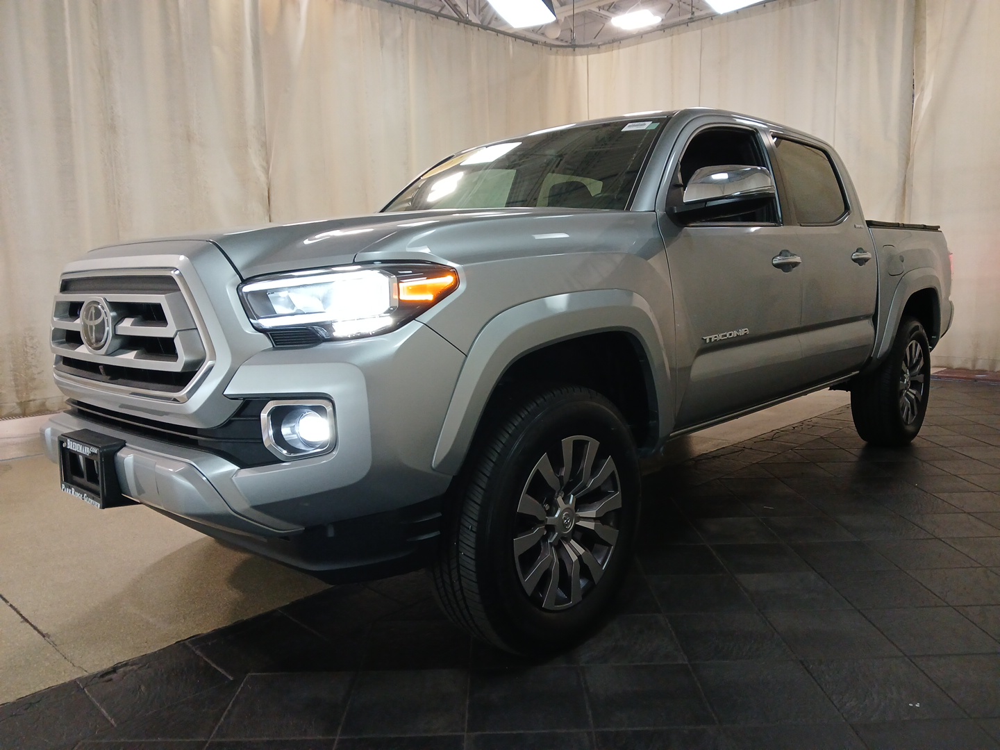 2023 Toyota Tacoma Limited 5