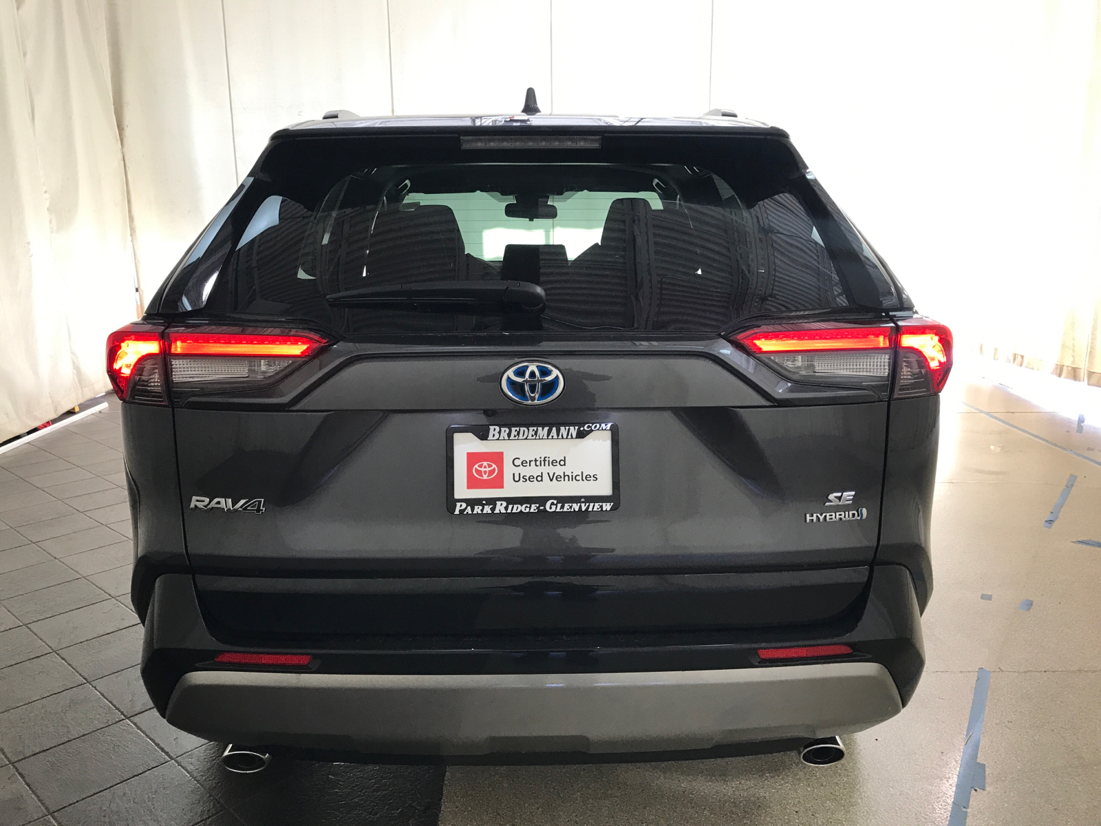 2024 Toyota RAV4 Hybrid SE 23