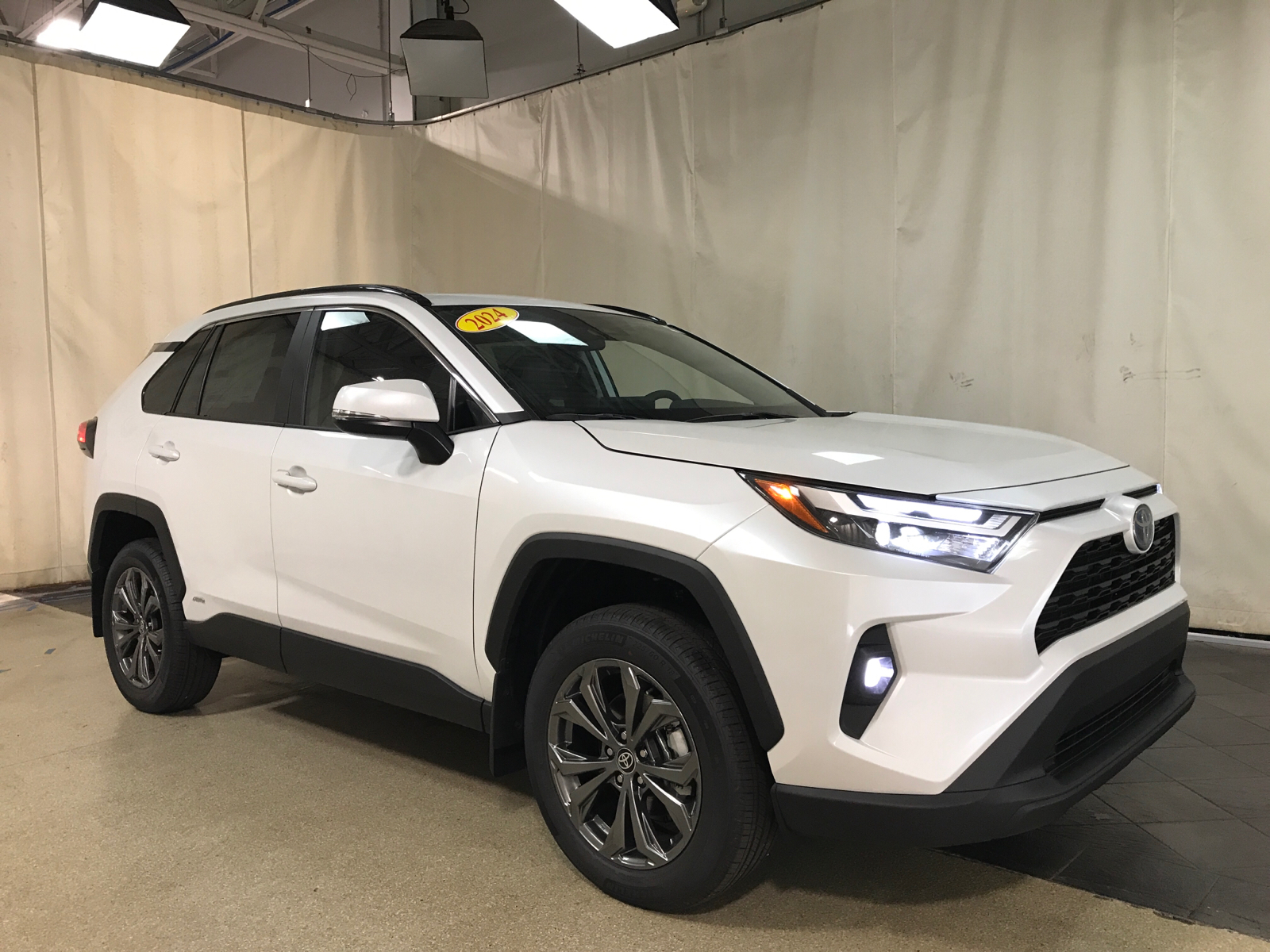 2024 Toyota RAV4 Hybrid XLE Premium 1