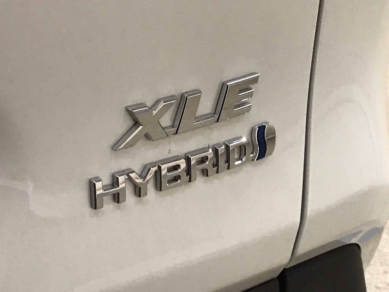 2024 Toyota RAV4 Hybrid XLE Premium 25