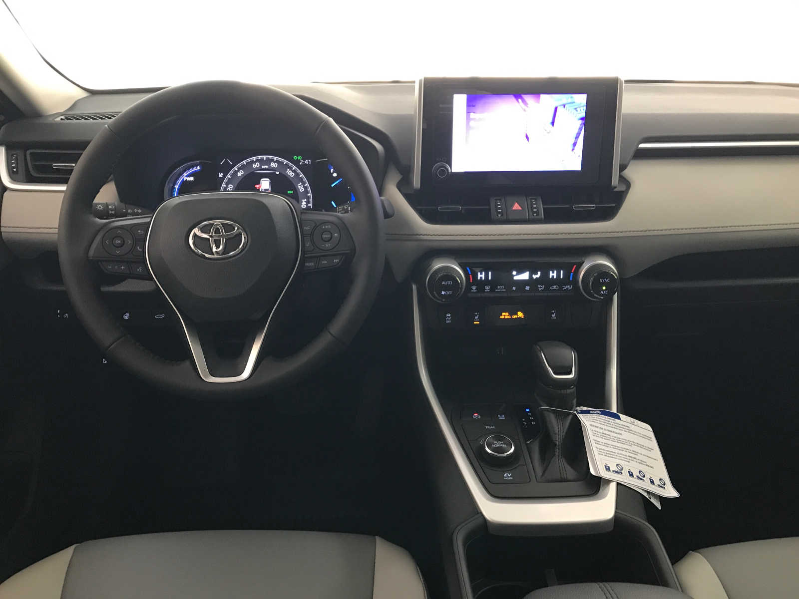 2024 Toyota RAV4 Hybrid XLE Premium 6