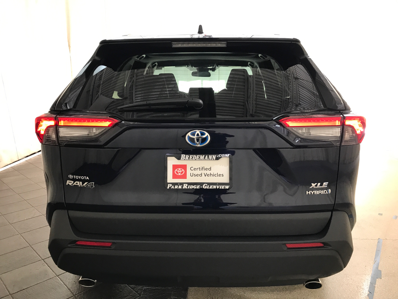 2024 Toyota RAV4 Hybrid XLE Premium 26