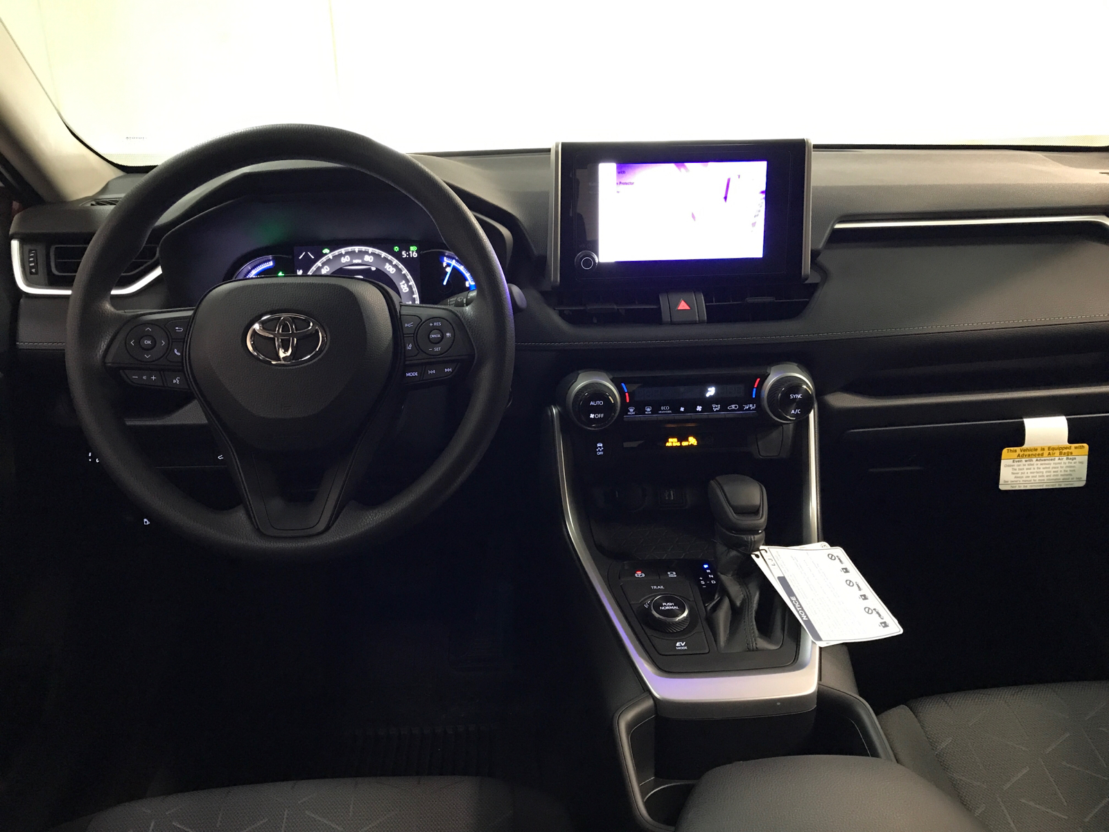 2024 Toyota RAV4 Hybrid XLE 6