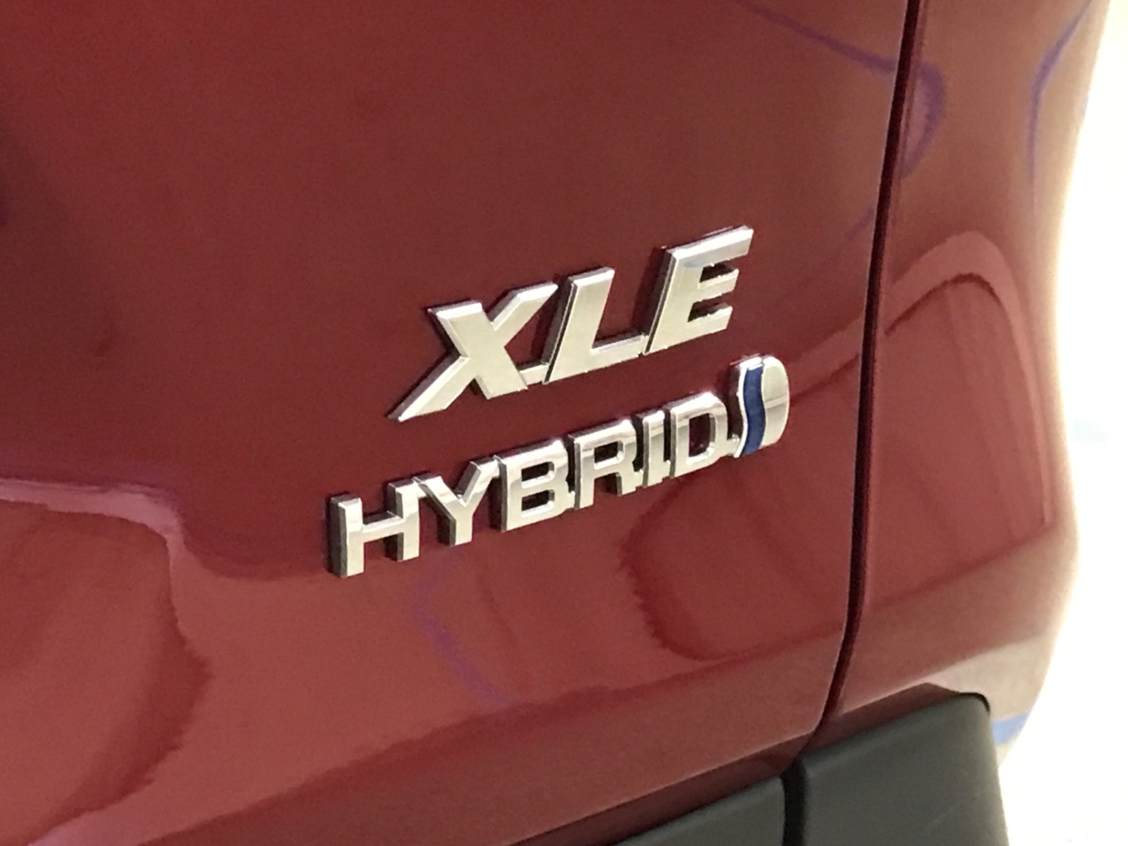 2024 Toyota RAV4 Hybrid XLE 23