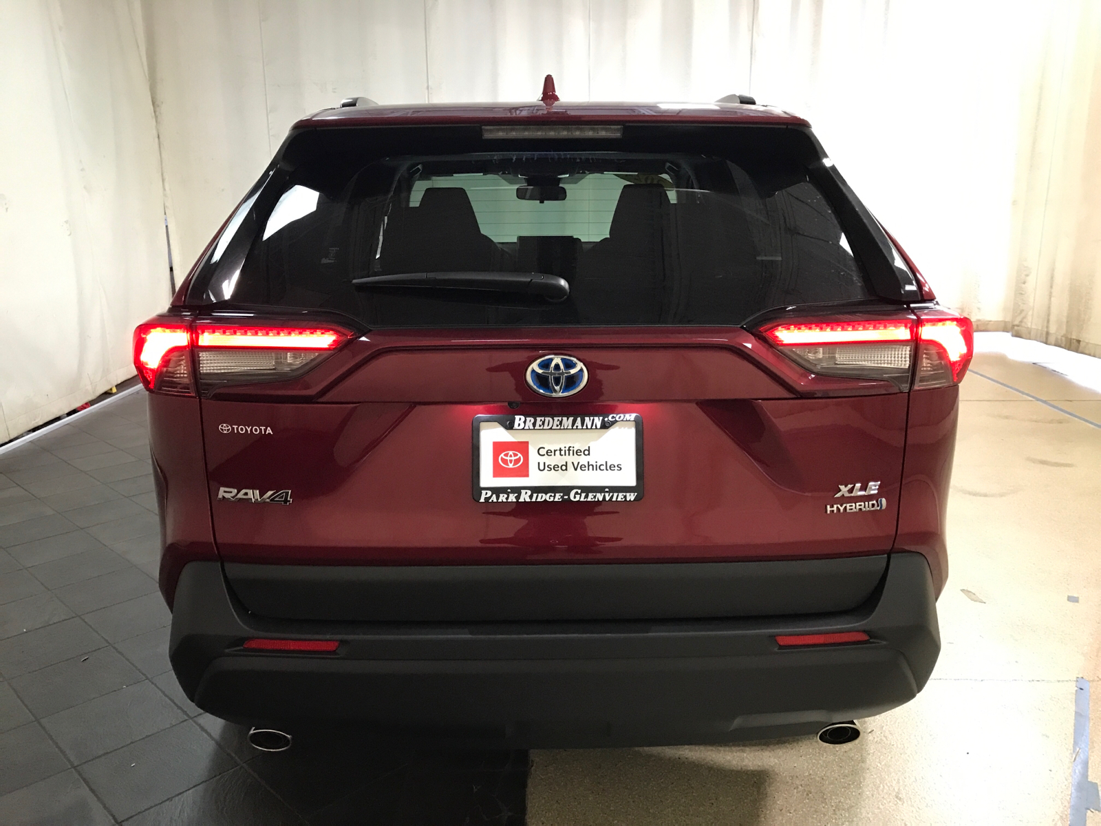 2024 Toyota RAV4 Hybrid XLE 24