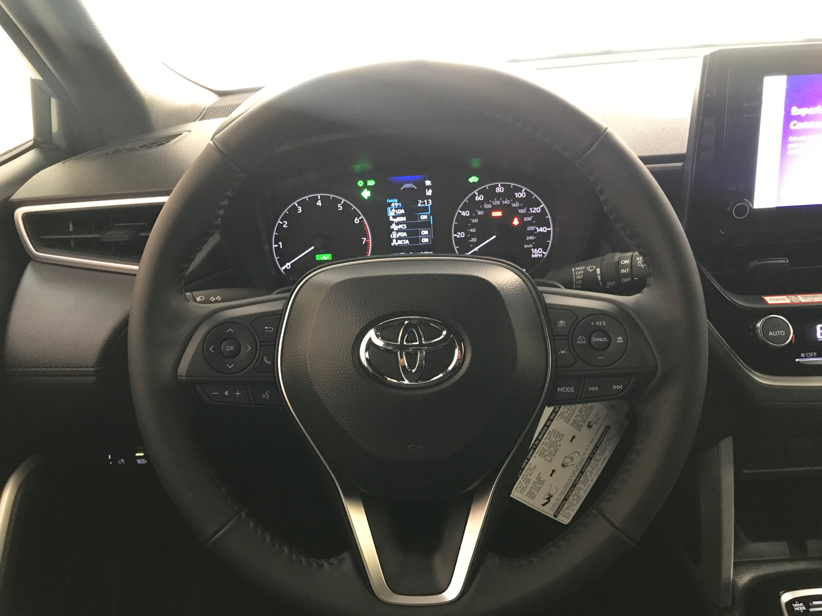 2024 Toyota Corolla Cross Hybrid SE 10