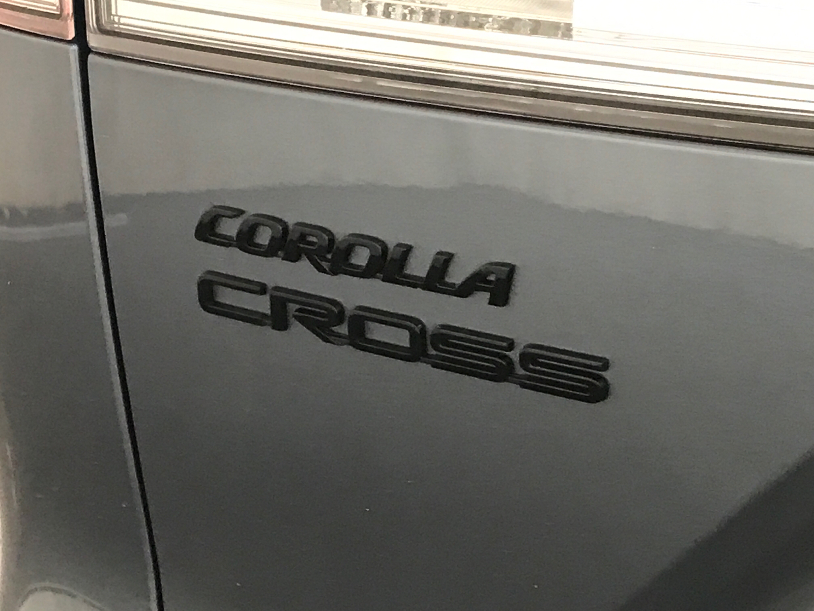 2024 Toyota Corolla Cross Hybrid SE 22