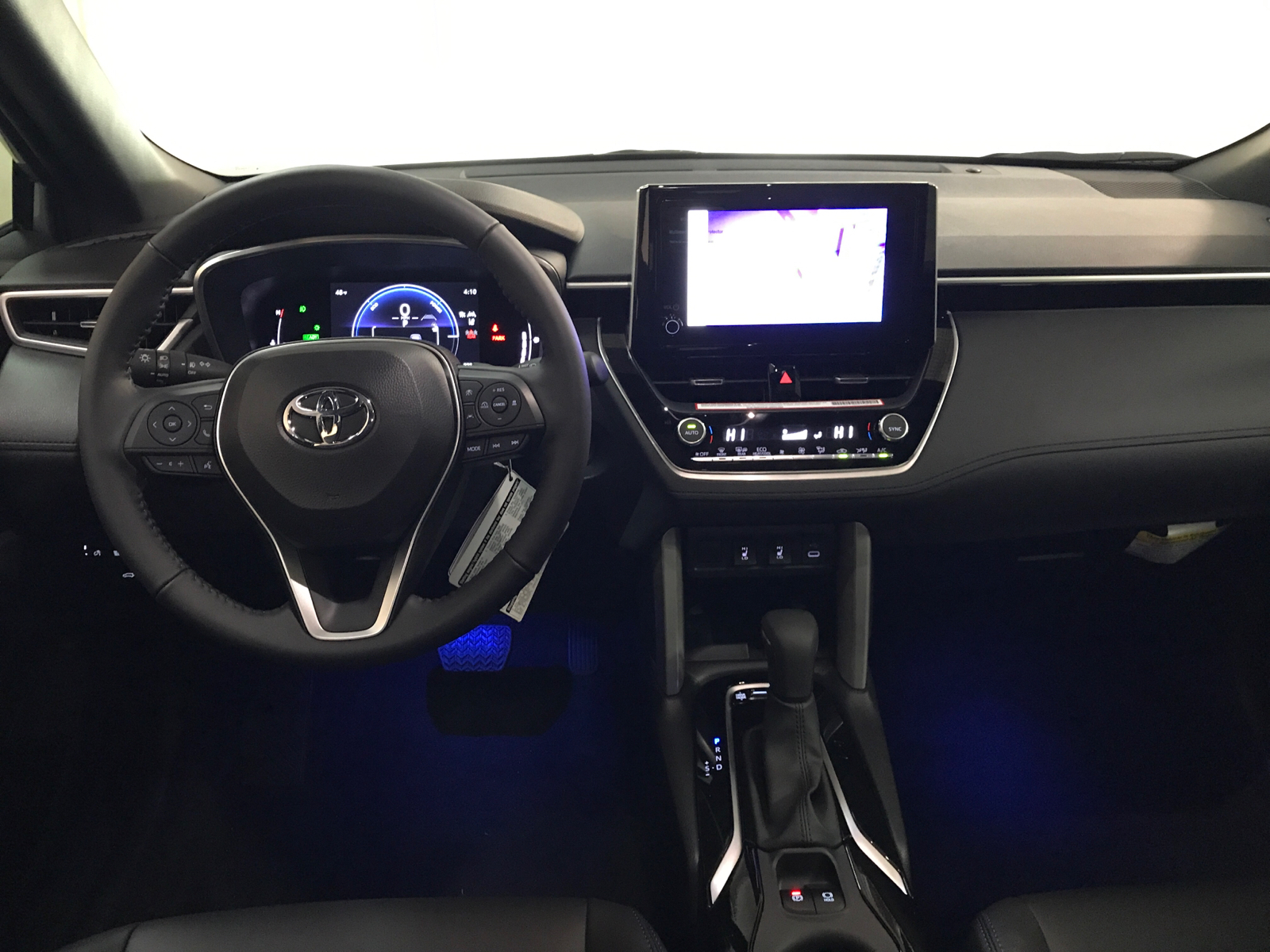 2024 Toyota Corolla Cross Hybrid XSE 6