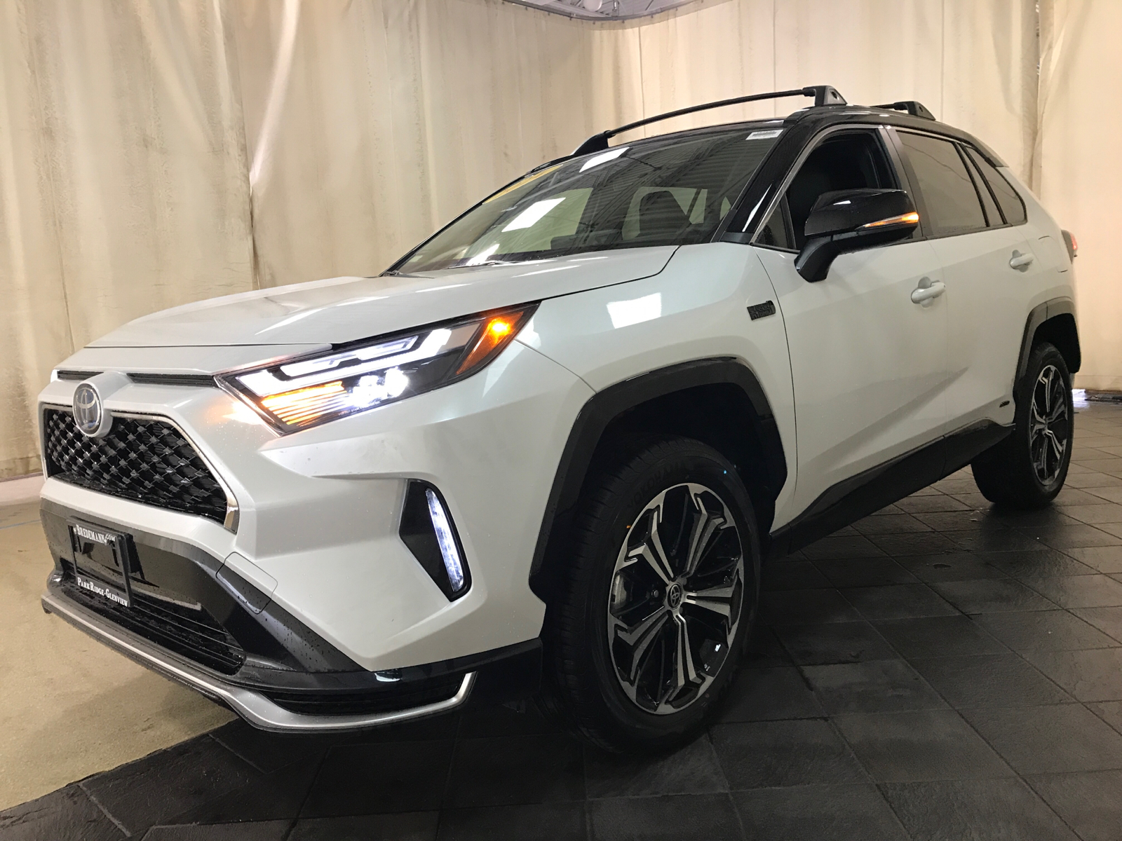 2024 Toyota RAV4 Prime XSE 5