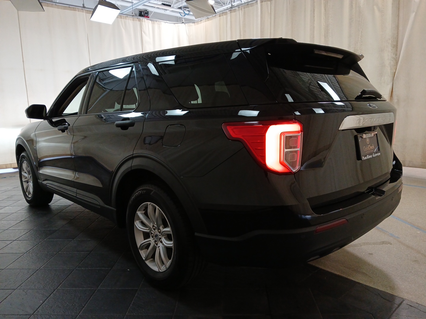 2021 Ford Explorer Base 4