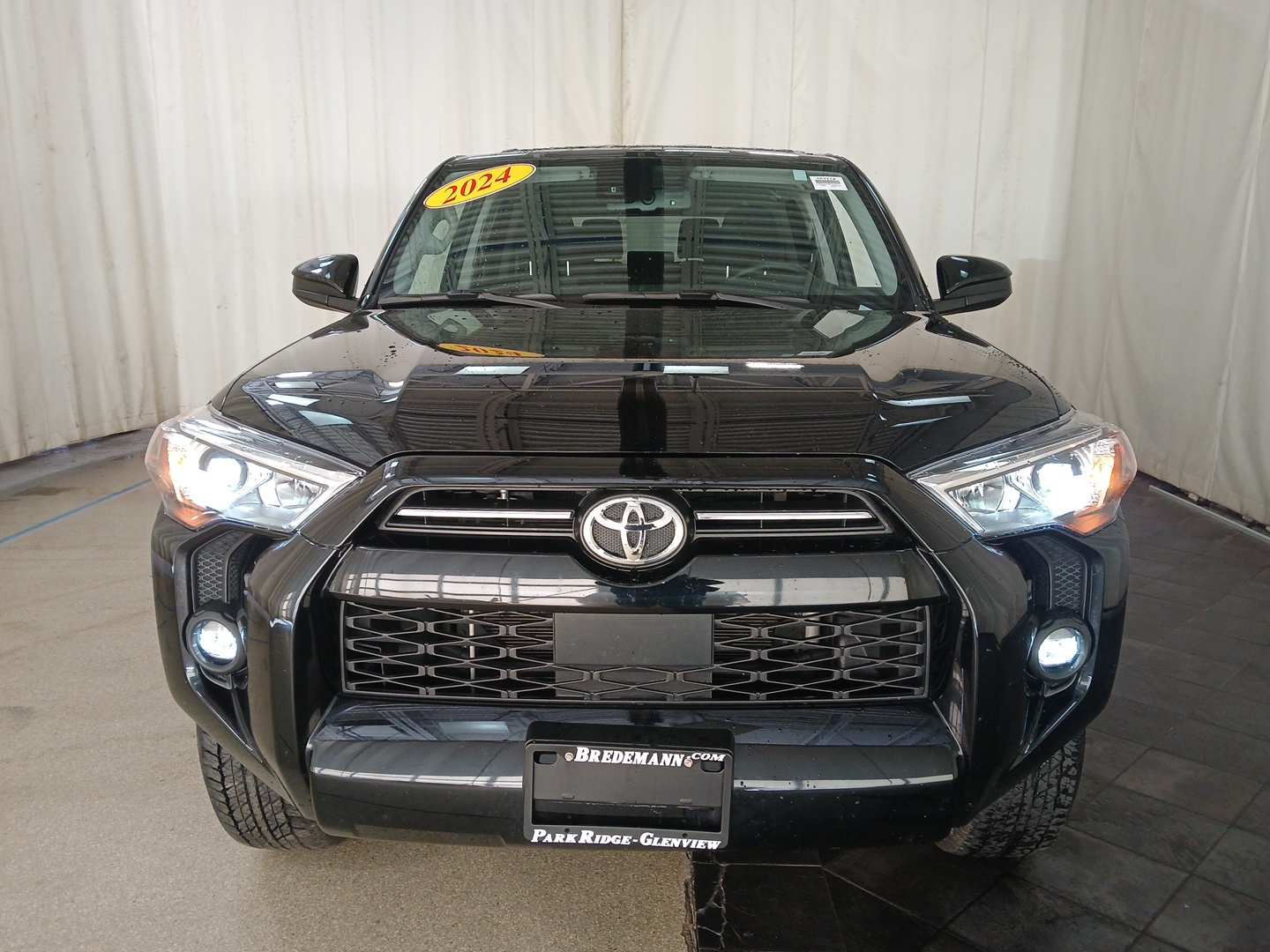 2024 Toyota 4Runner SR5 28