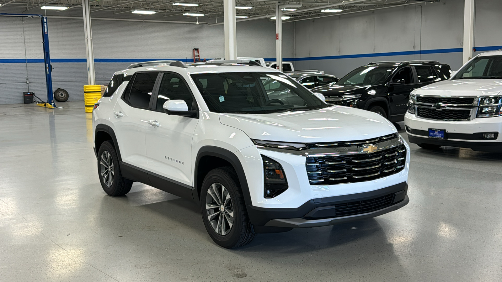 2025 Chevrolet Equinox LT 2