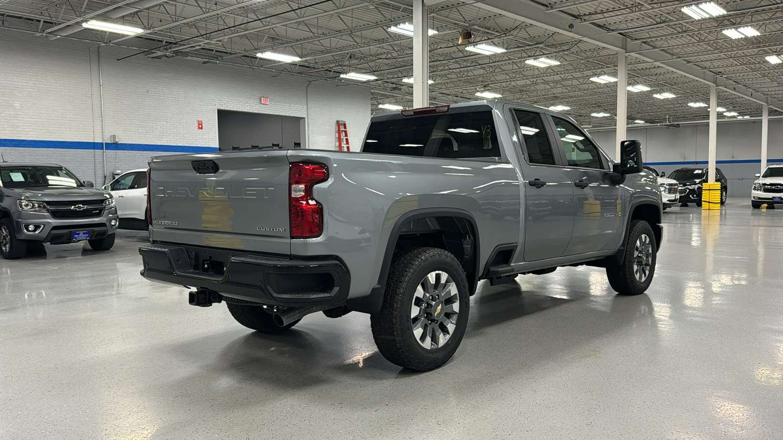 2025 Chevrolet Silverado 2500HD Custom 4