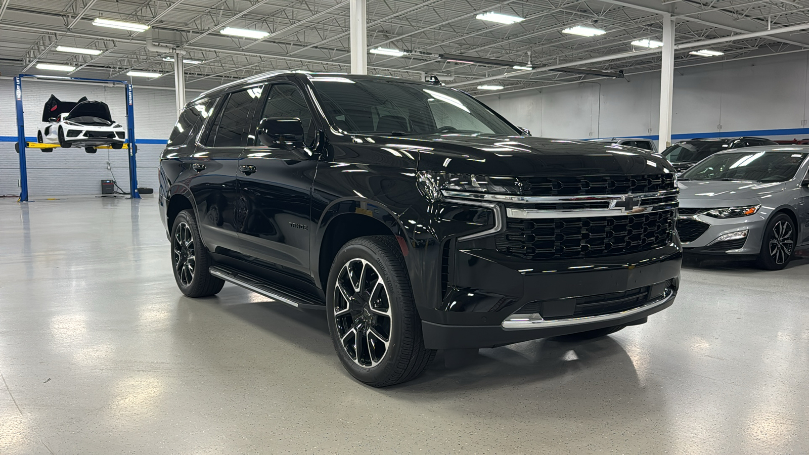 2024 Chevrolet Tahoe LS 2