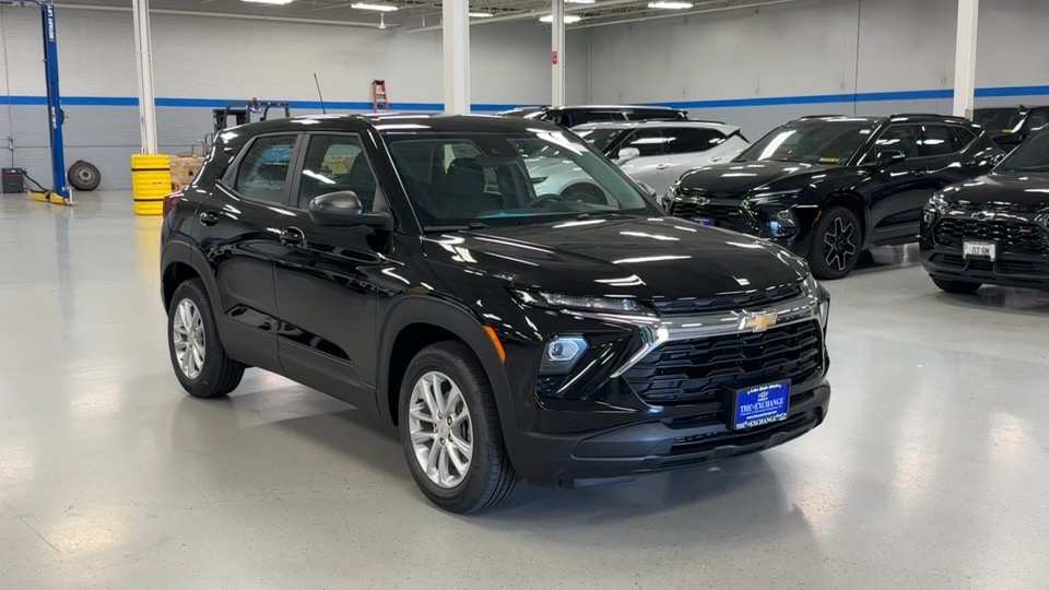 2025 Chevrolet TrailBlazer LS 2