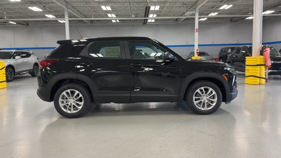 2025 Chevrolet TrailBlazer LS 3