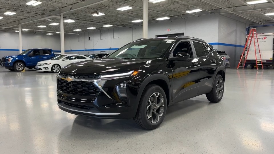 2025 Chevrolet Trax LT 19