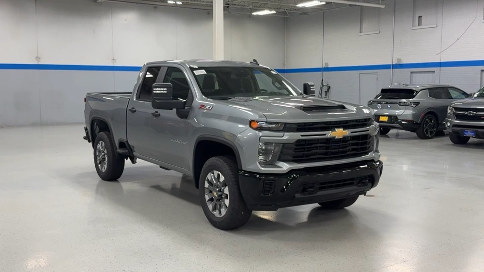 2025 Chevrolet Silverado 2500HD Custom 2