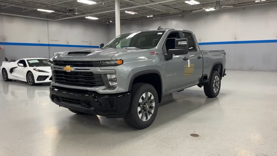 2025 Chevrolet Silverado 2500HD Custom 19