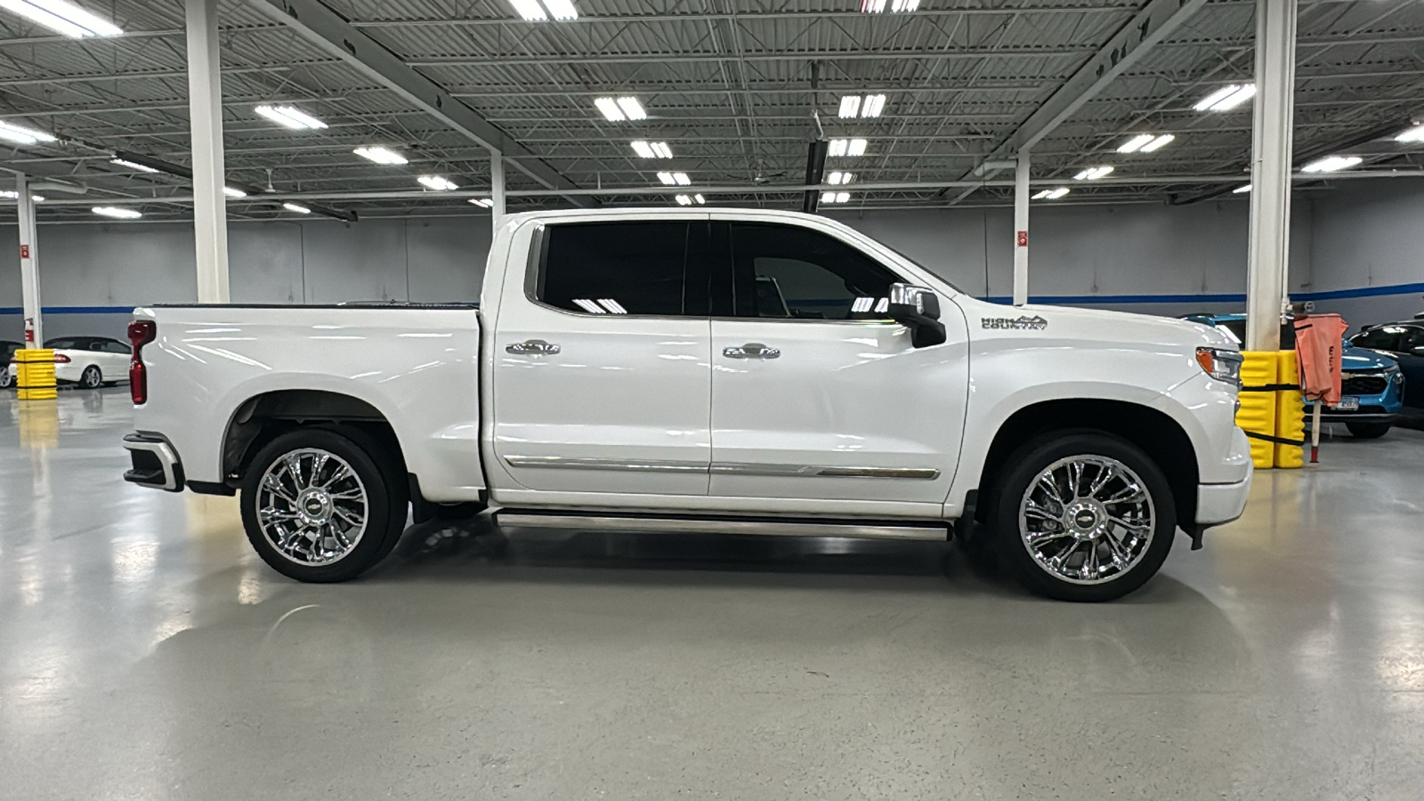 2022 Chevrolet Silverado 1500 High Country 3