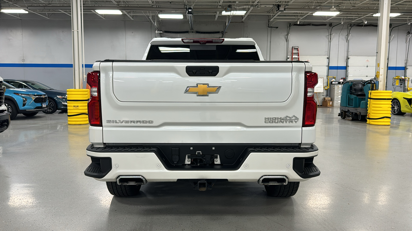 2022 Chevrolet Silverado 1500 High Country 5