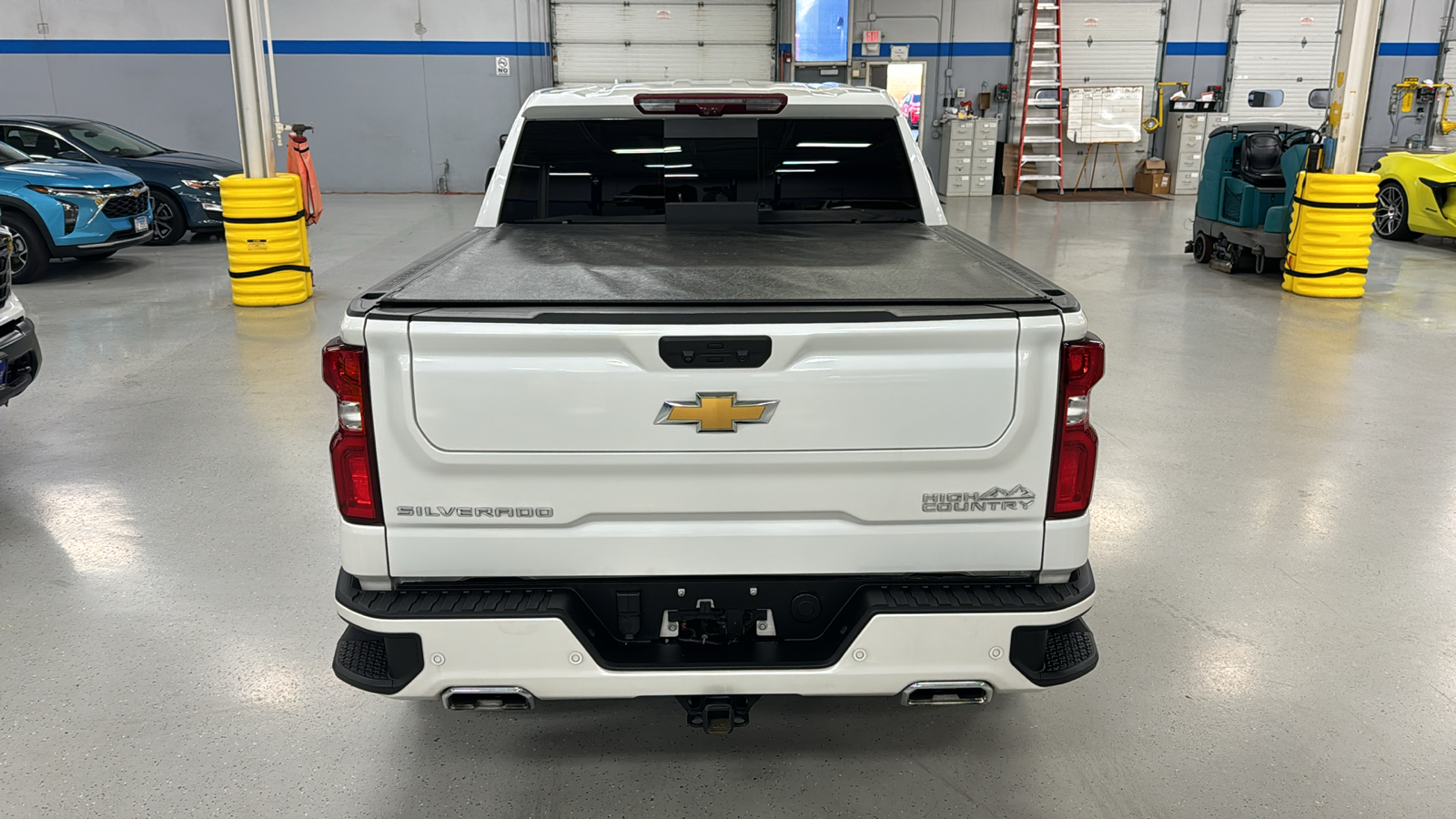 2022 Chevrolet Silverado 1500 High Country 6