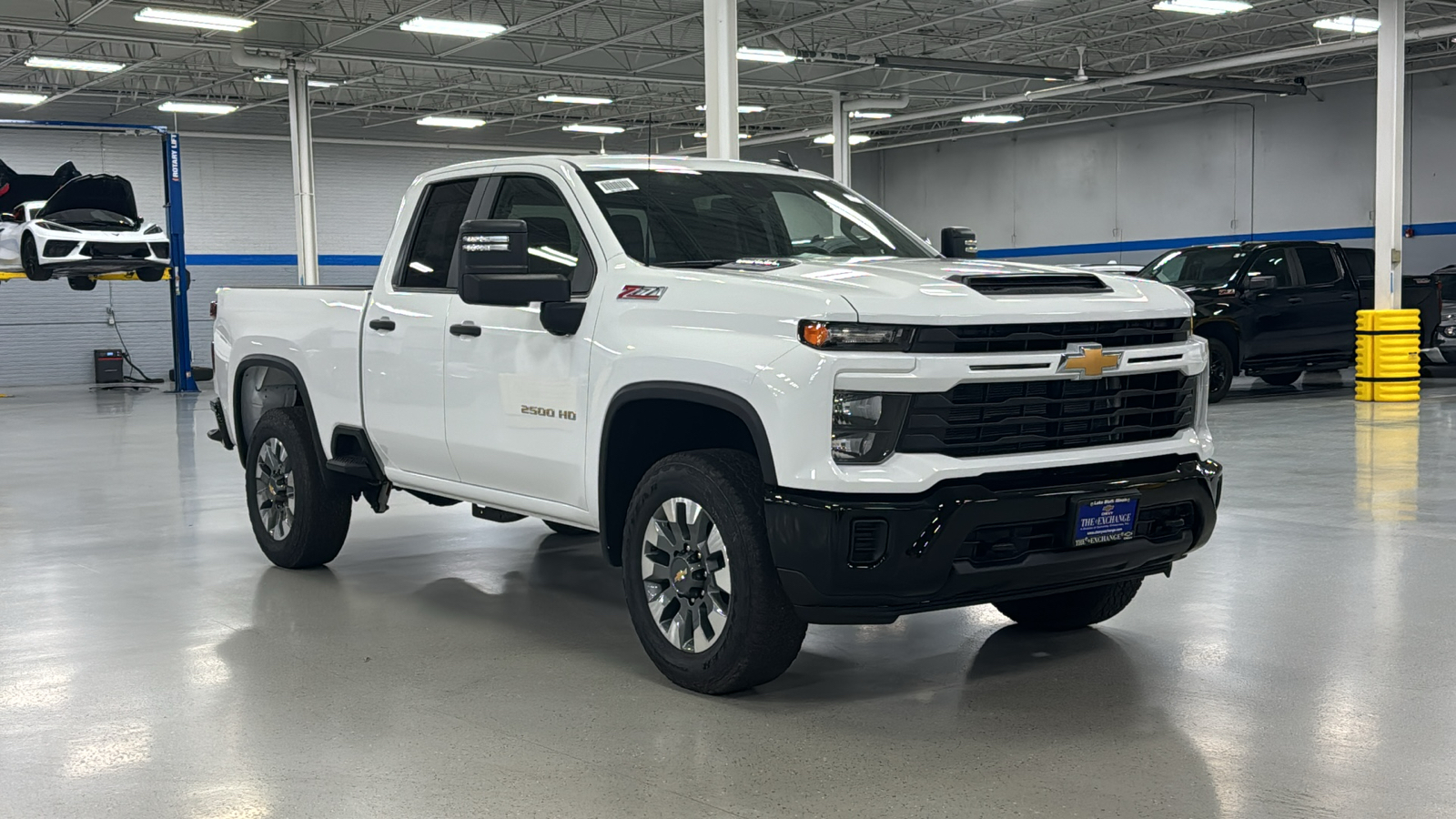 2025 Chevrolet Silverado 2500HD Custom 1