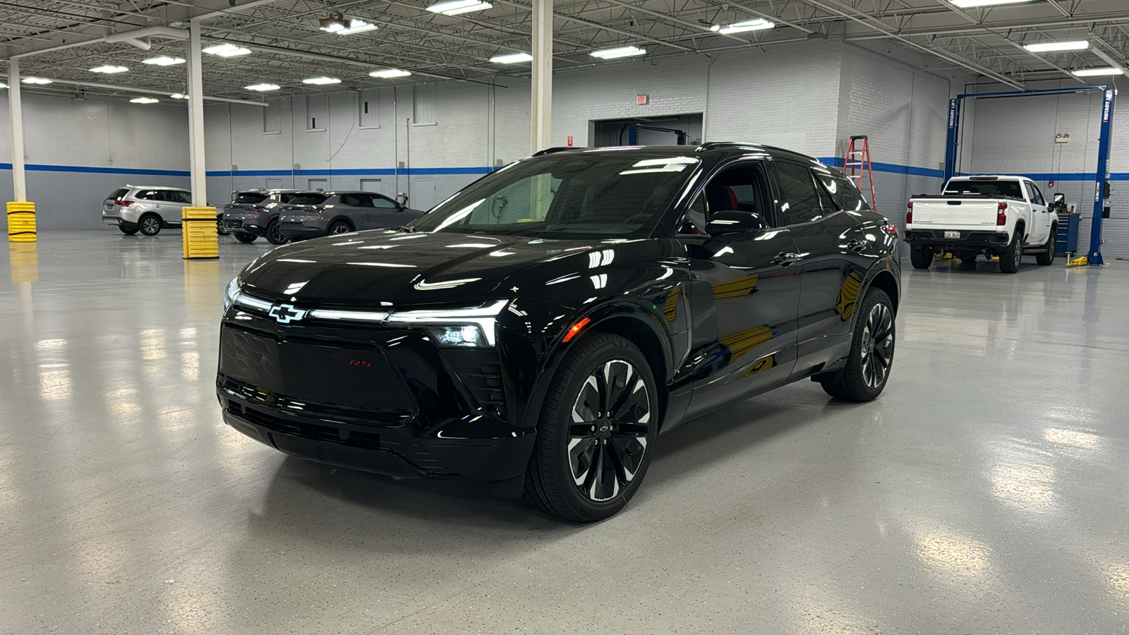 2025 Chevrolet Blazer EV RS 19