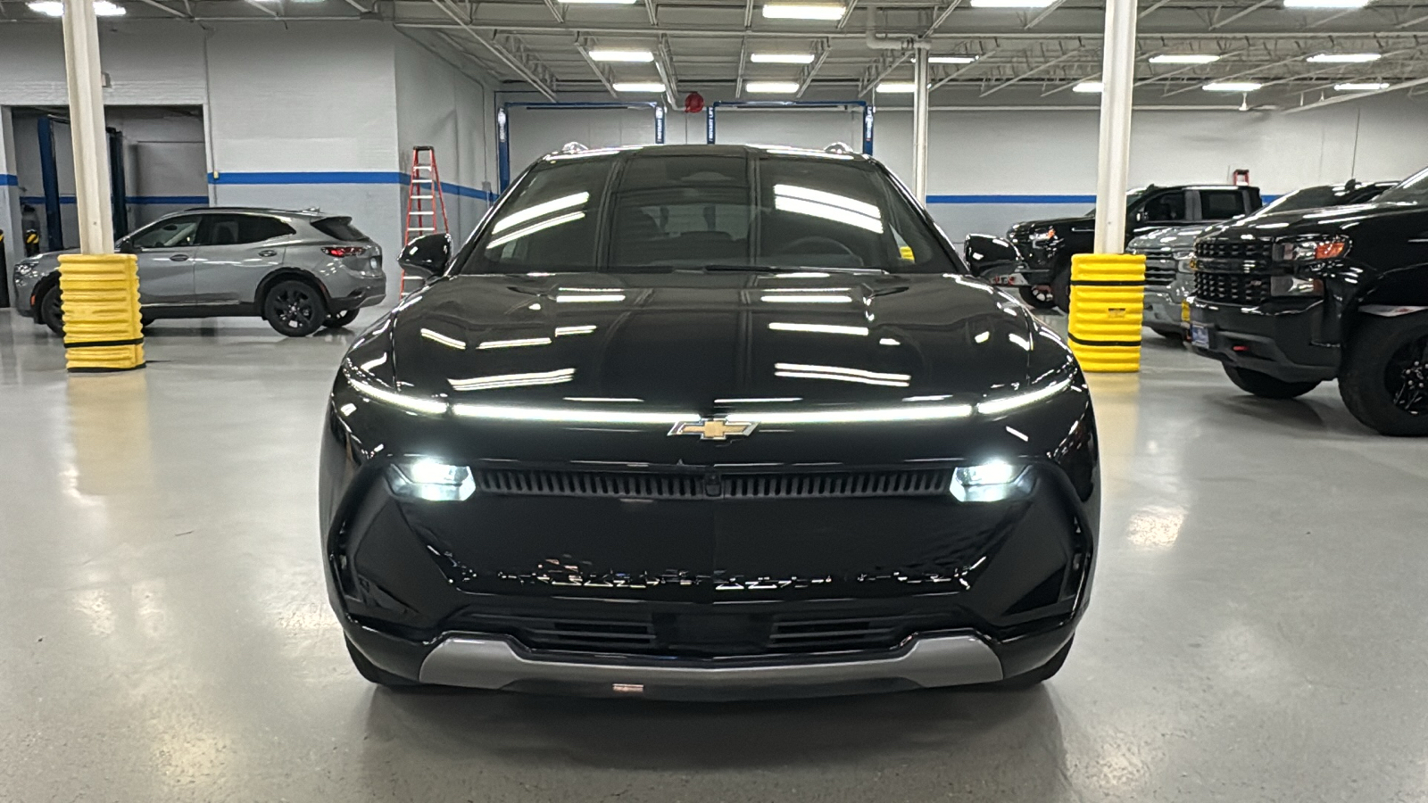 2025 Chevrolet Equinox EV LT 19