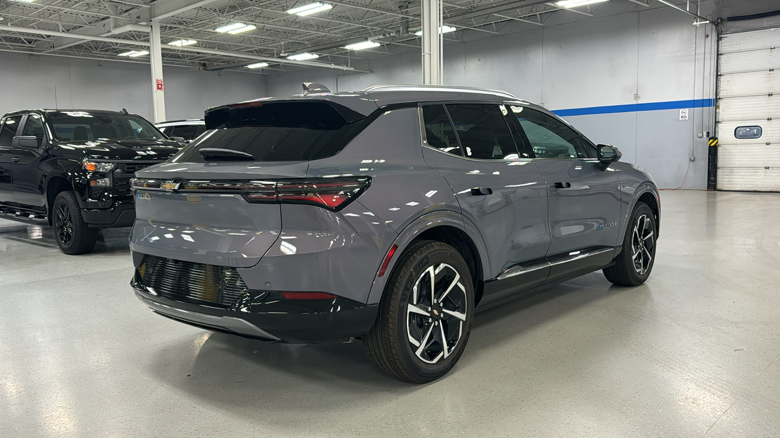 2025 Chevrolet Equinox EV LT 4