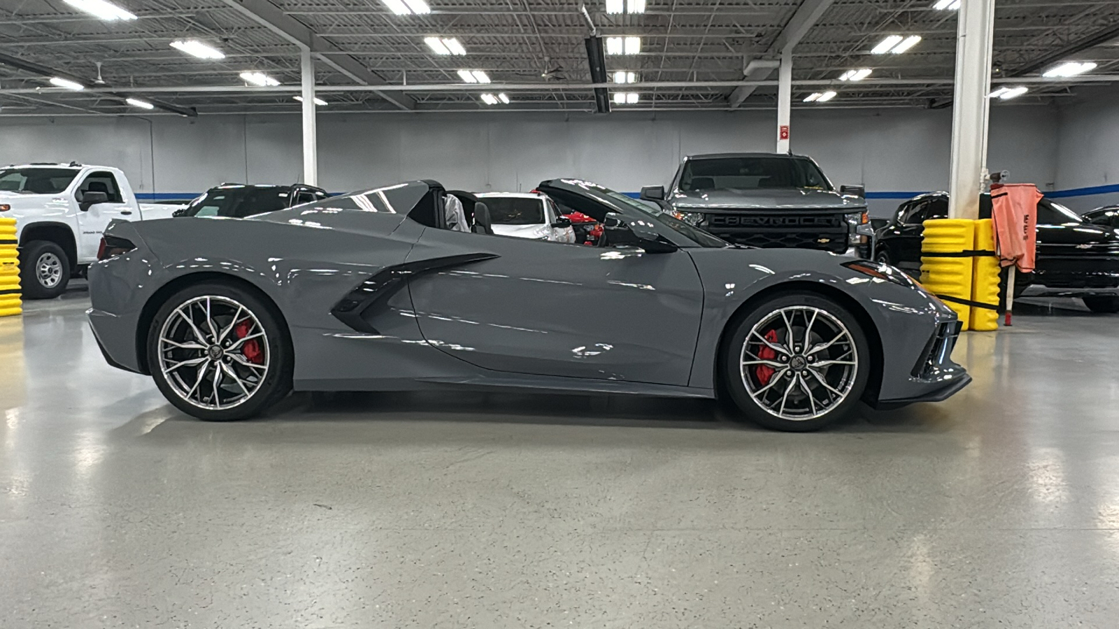 2025 Chevrolet Corvette Stingray 3