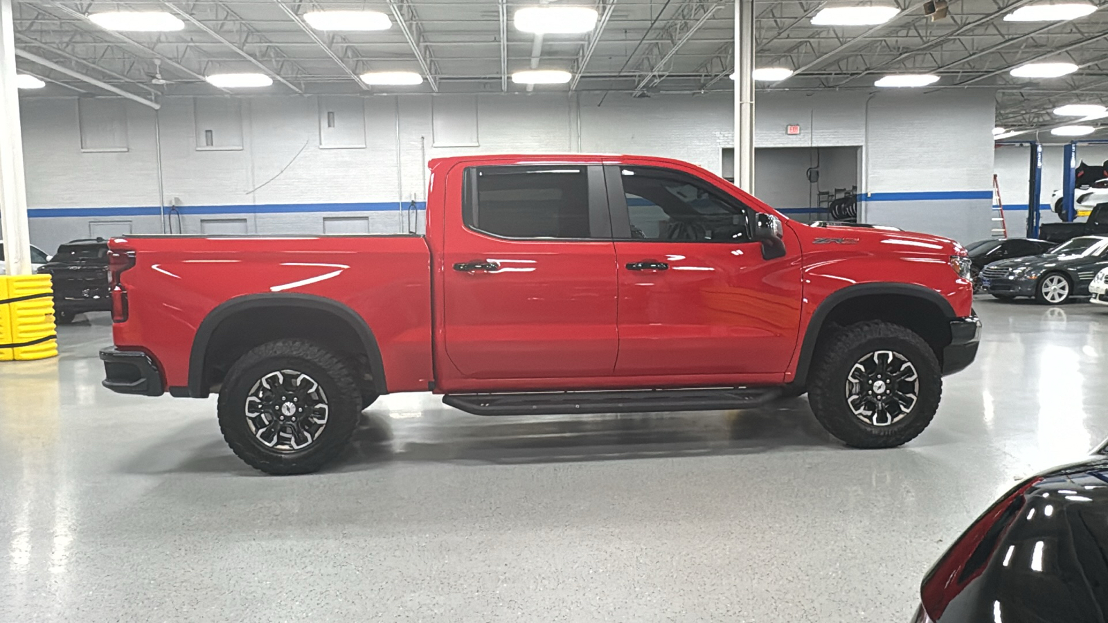 2023 Chevrolet Silverado 1500 ZR2 3