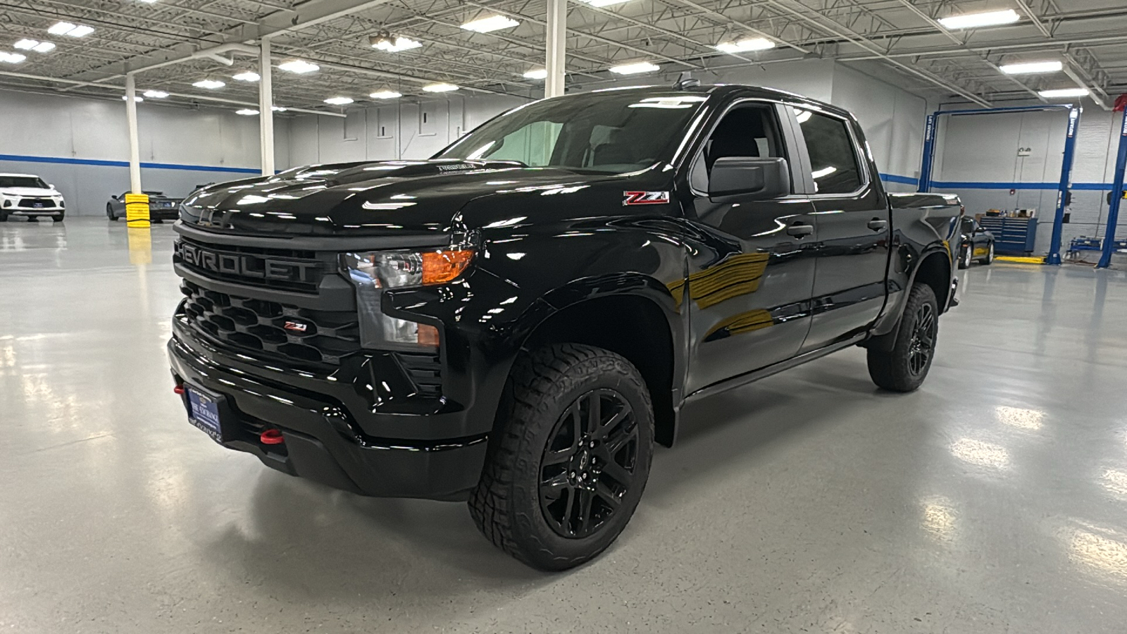 2025 Chevrolet Silverado 1500 Custom Trail Boss 19