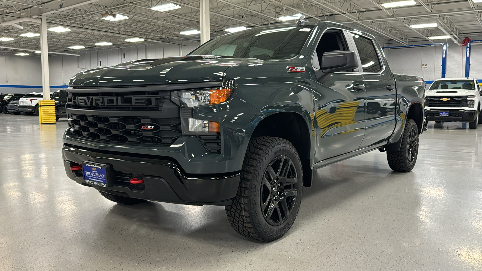 2025 Chevrolet Silverado 1500 Custom Trail Boss 17