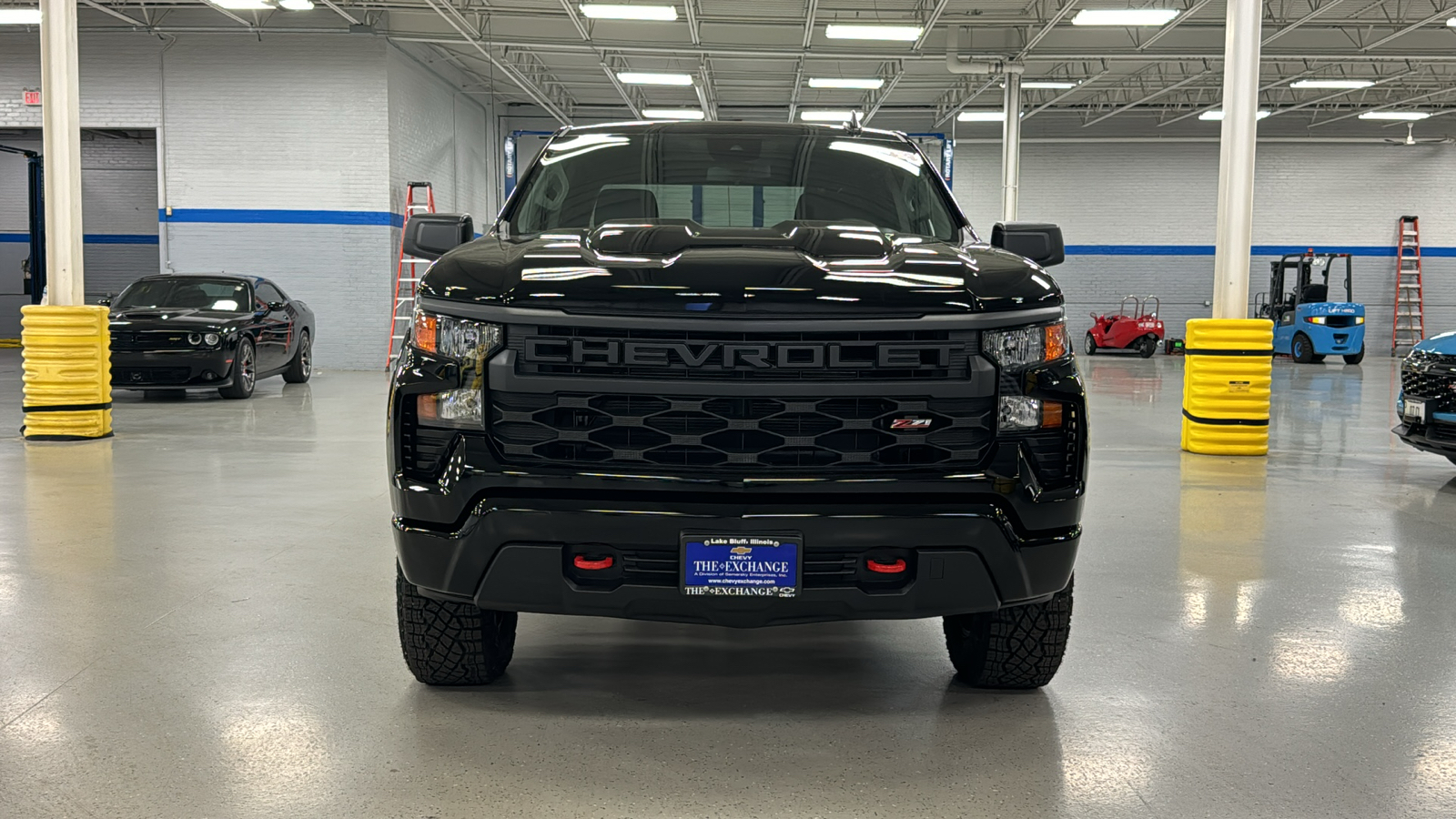 2025 Chevrolet Silverado 1500 Custom Trail Boss 17