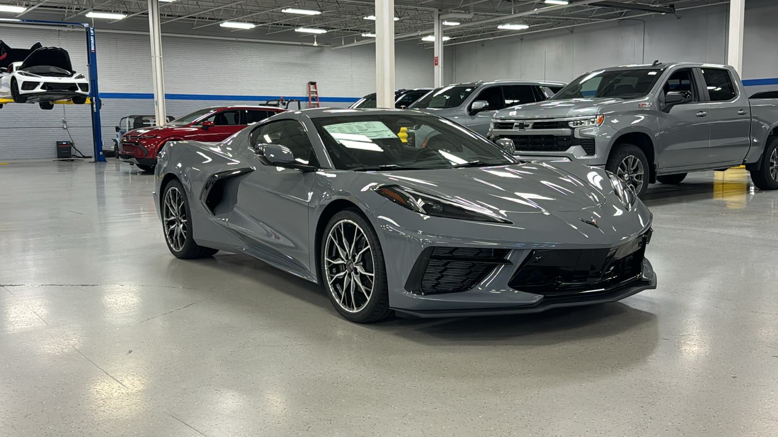 2025 Chevrolet Corvette Stingray 2