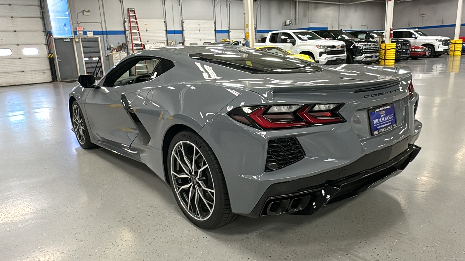 2025 Chevrolet Corvette Stingray 11