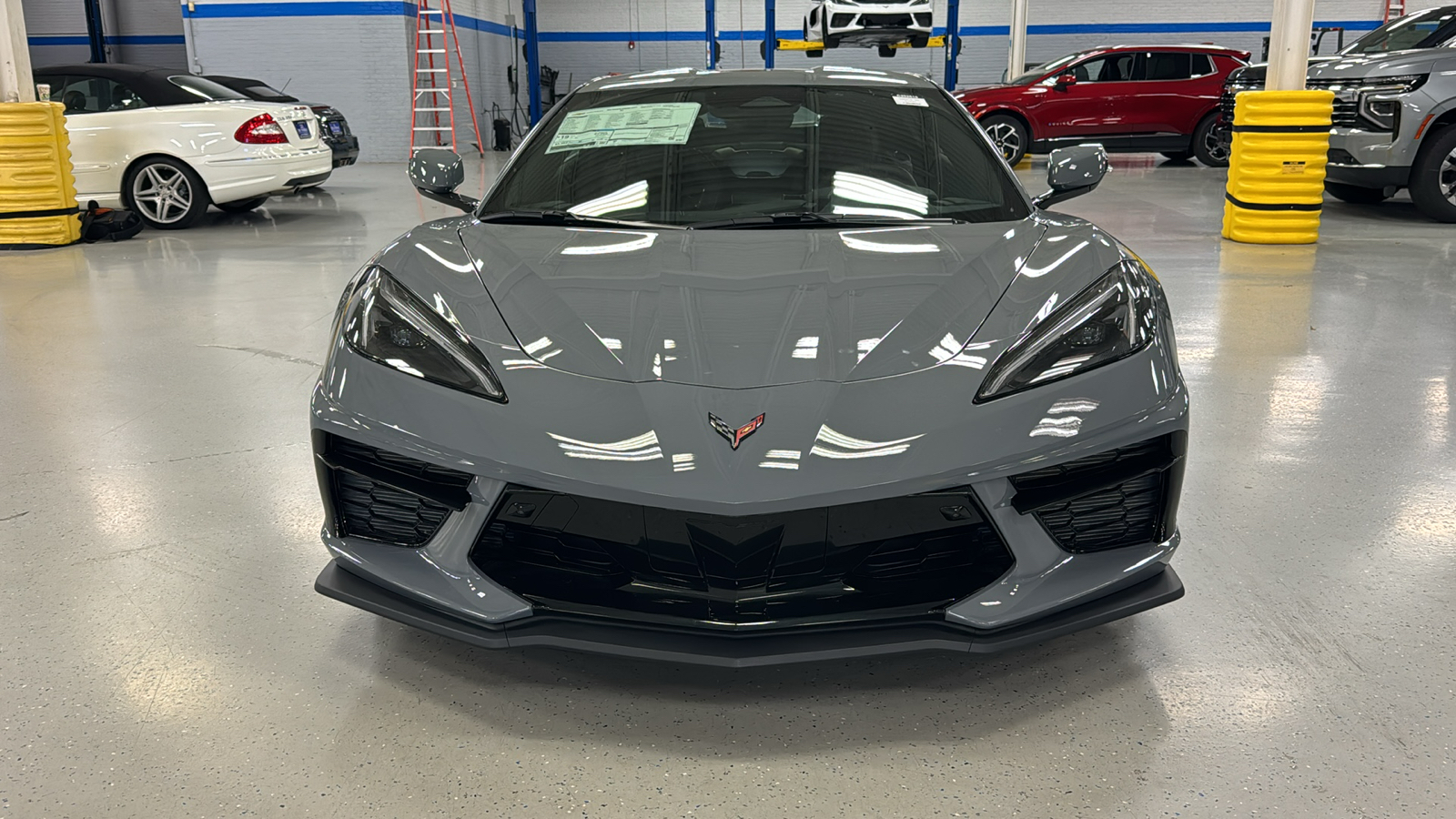 2025 Chevrolet Corvette Stingray 21