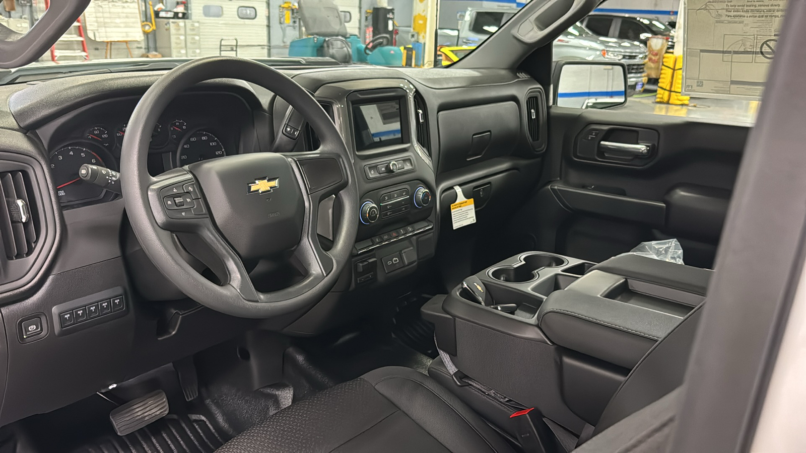 2025 Chevrolet Silverado 2500HD Work Truck 8