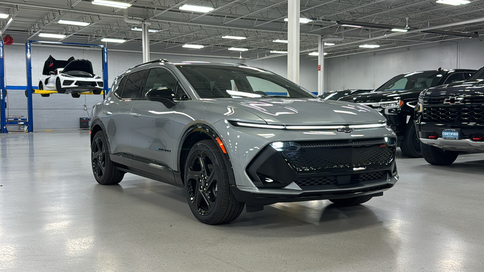 2025 Chevrolet Equinox EV RS 1