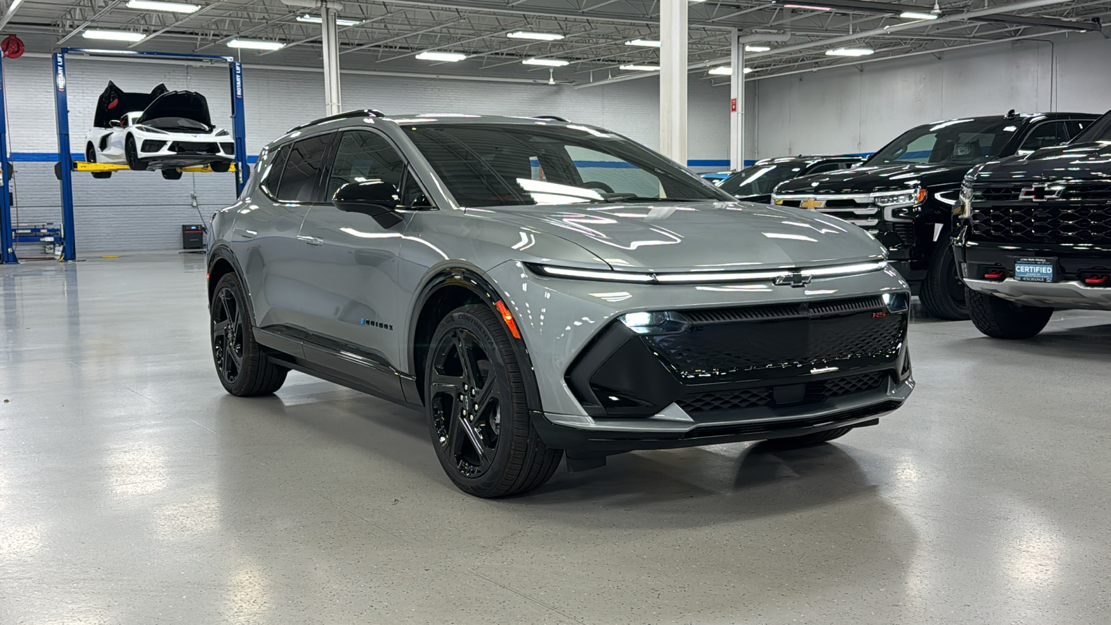 2025 Chevrolet Equinox EV RS 2