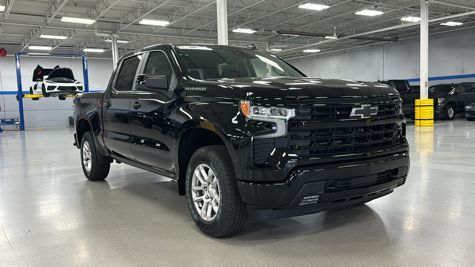 2025 Chevrolet Silverado 1500 RST 1